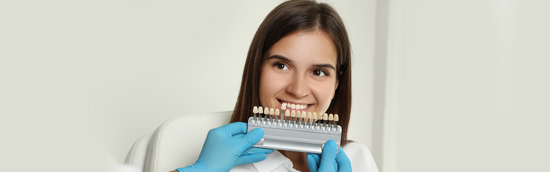How Gum Contouring Complements Dental Veneers?